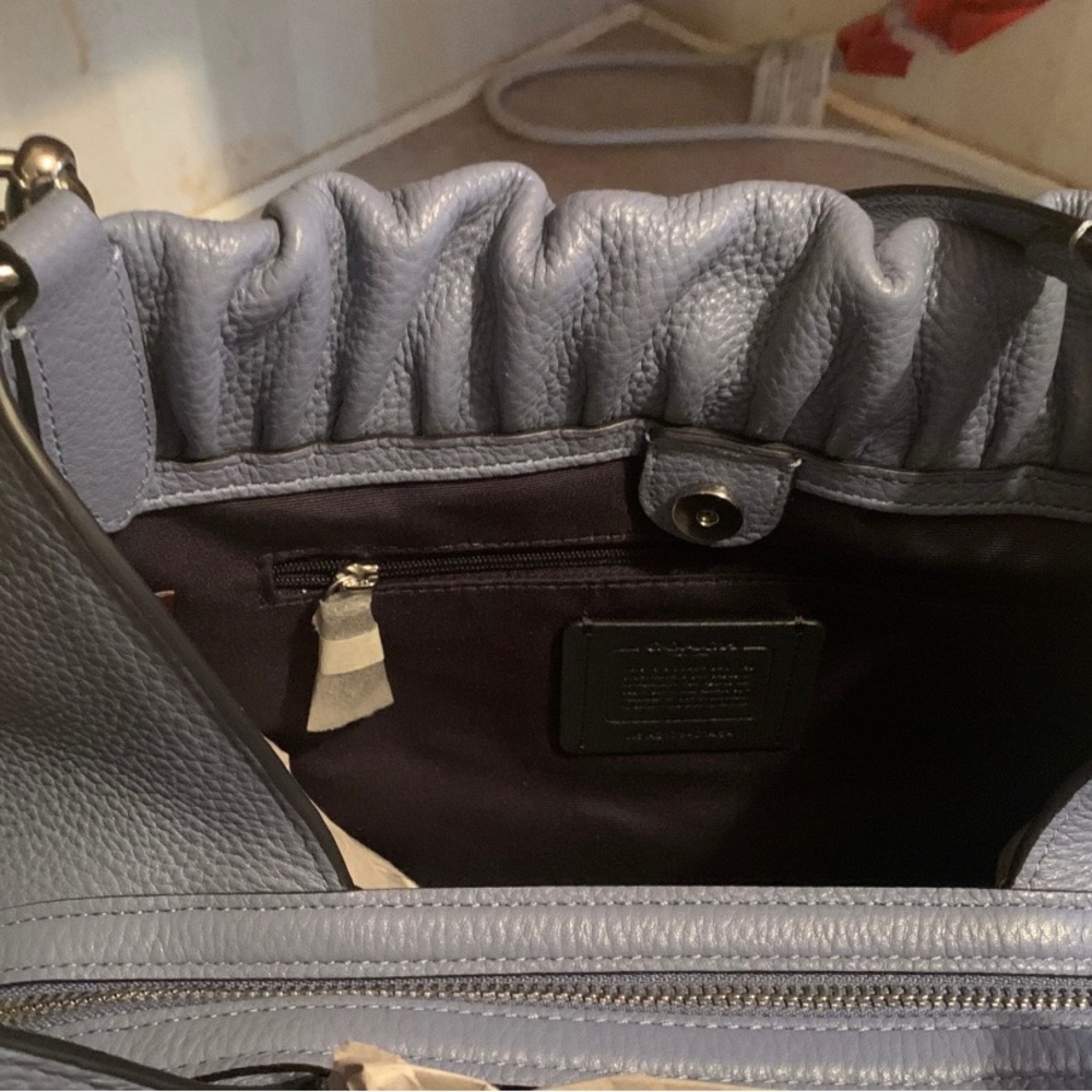 Coach Purse - Picture 4 of 8